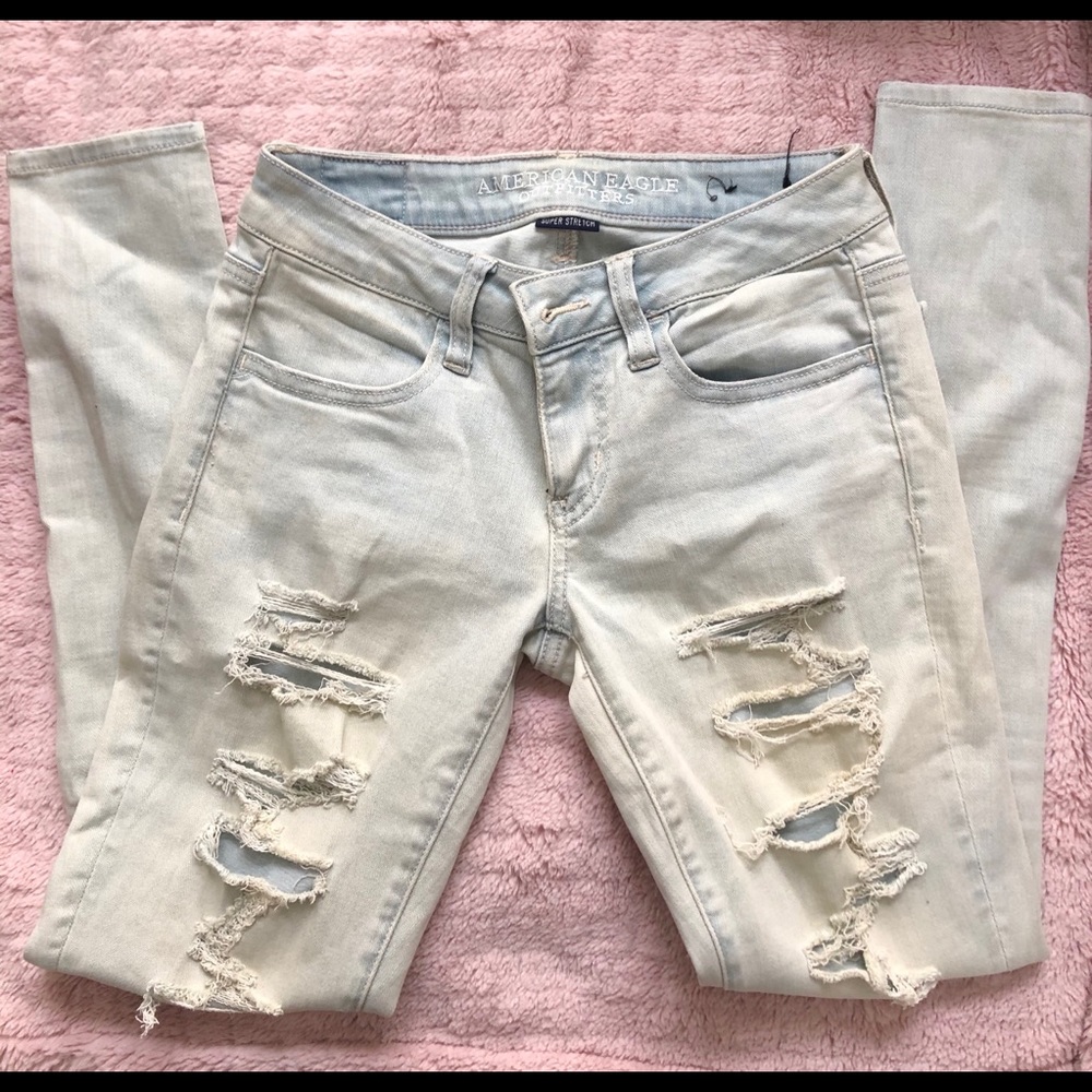 American eagle ripped jeans